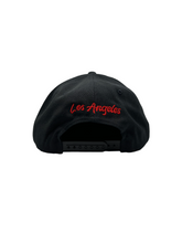 Load image into Gallery viewer, VVS Snapback Black / Red
