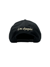 Load image into Gallery viewer, VVS Snapback Black / Cream
